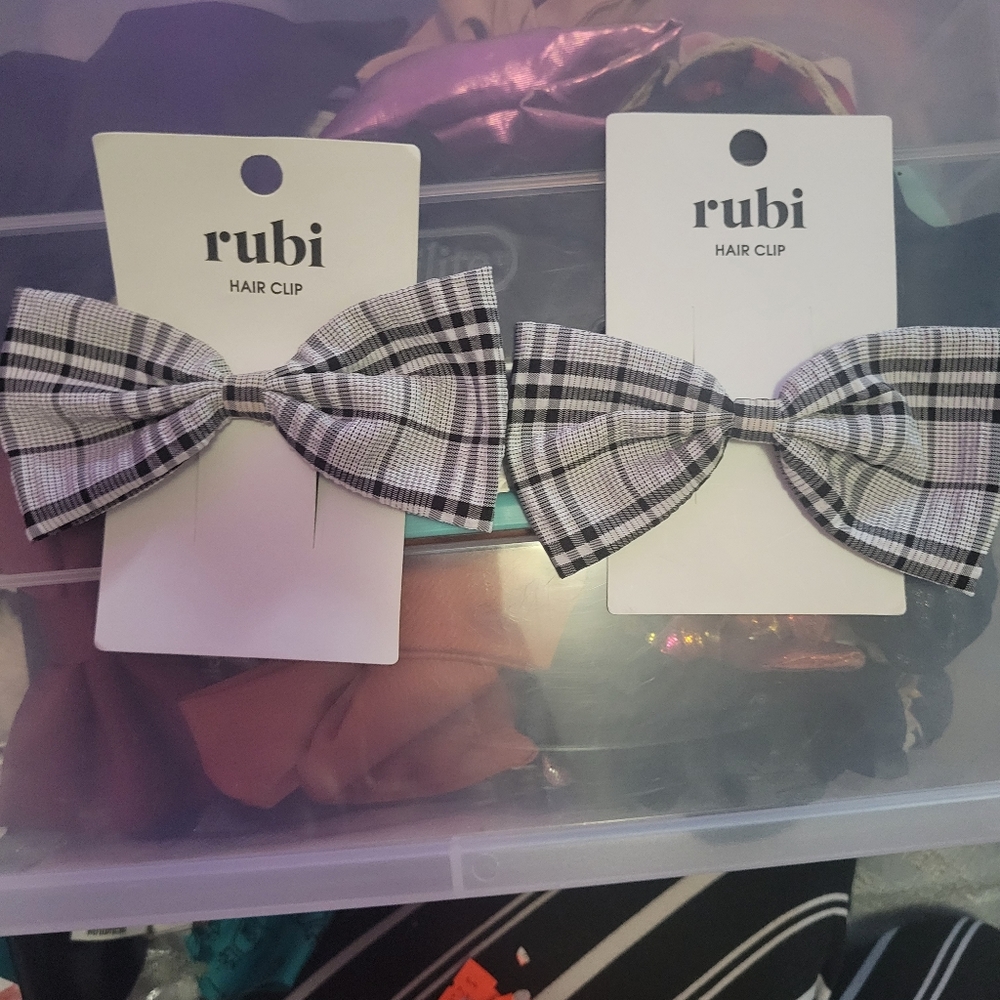 Rubi Hair Clip brand new